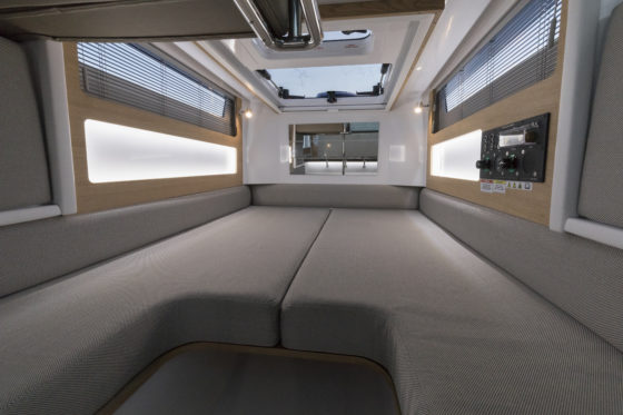 28 CABIN / AC